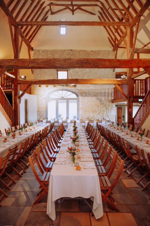 Notre salle de mariage sous une voûte est conçue pour accueillir de nombreux invités ! Notre domaine de mariage vous accueille pour le plus beau jour de votre vie !