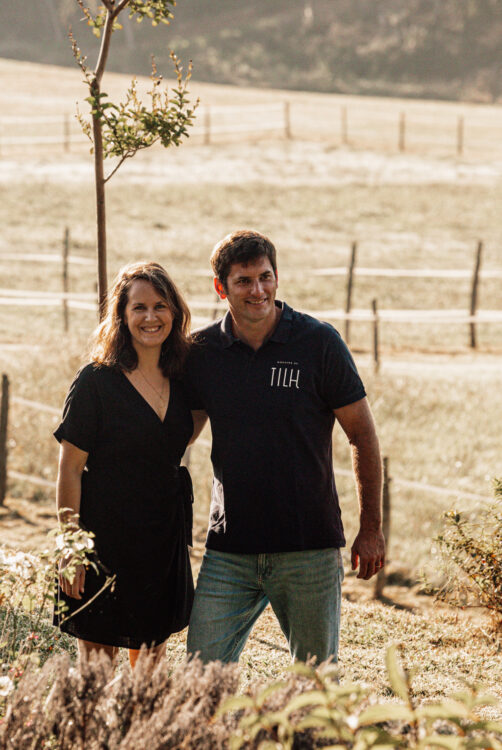 Stanislas et Pauline vous accueillent dans le domaine familial pour l'organisation de mariage, l'organisation de séminaire d'entreprise ou pour profiter de cette location de charme. Rendez-vous au domaine de Tilh !