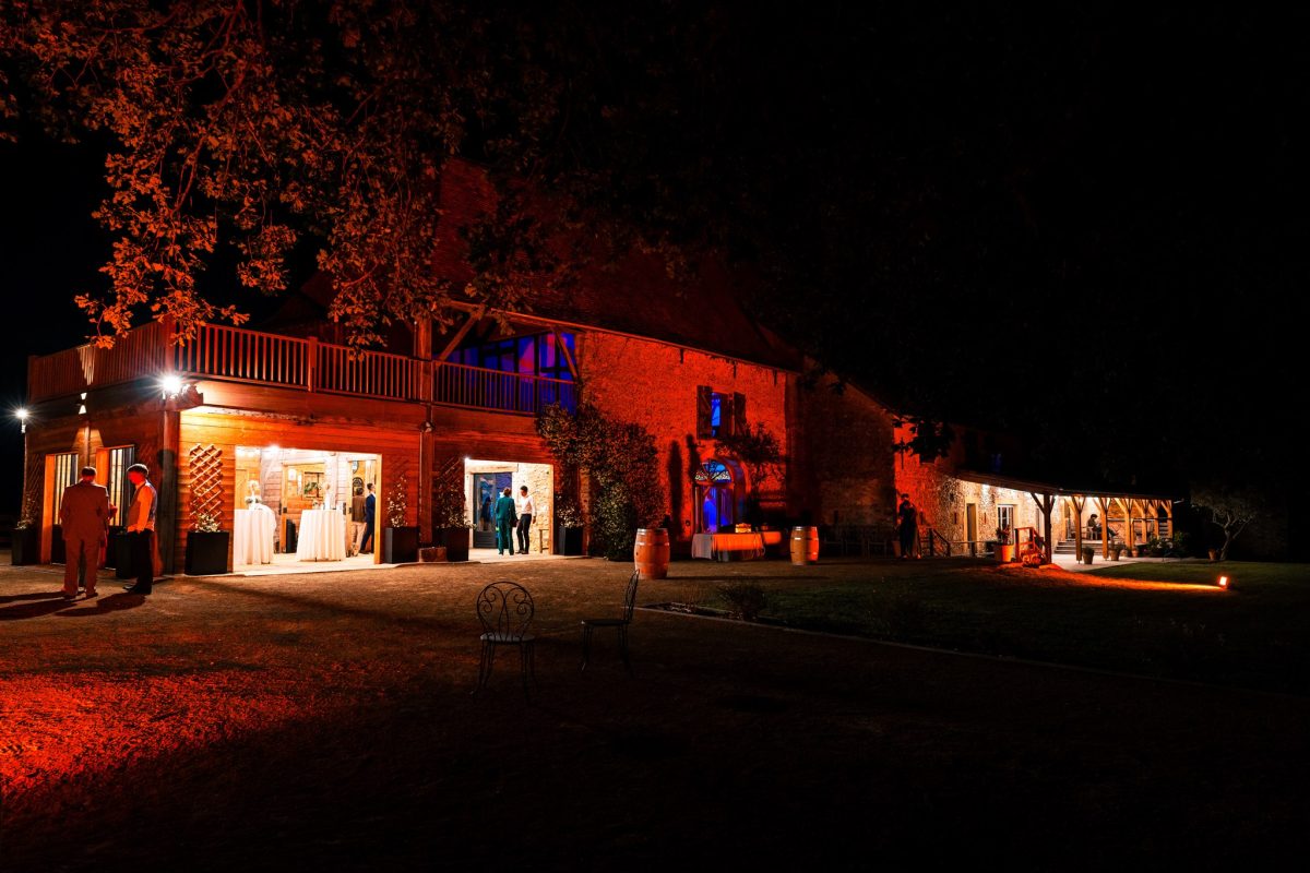 Le Domaine de Tilh by night
