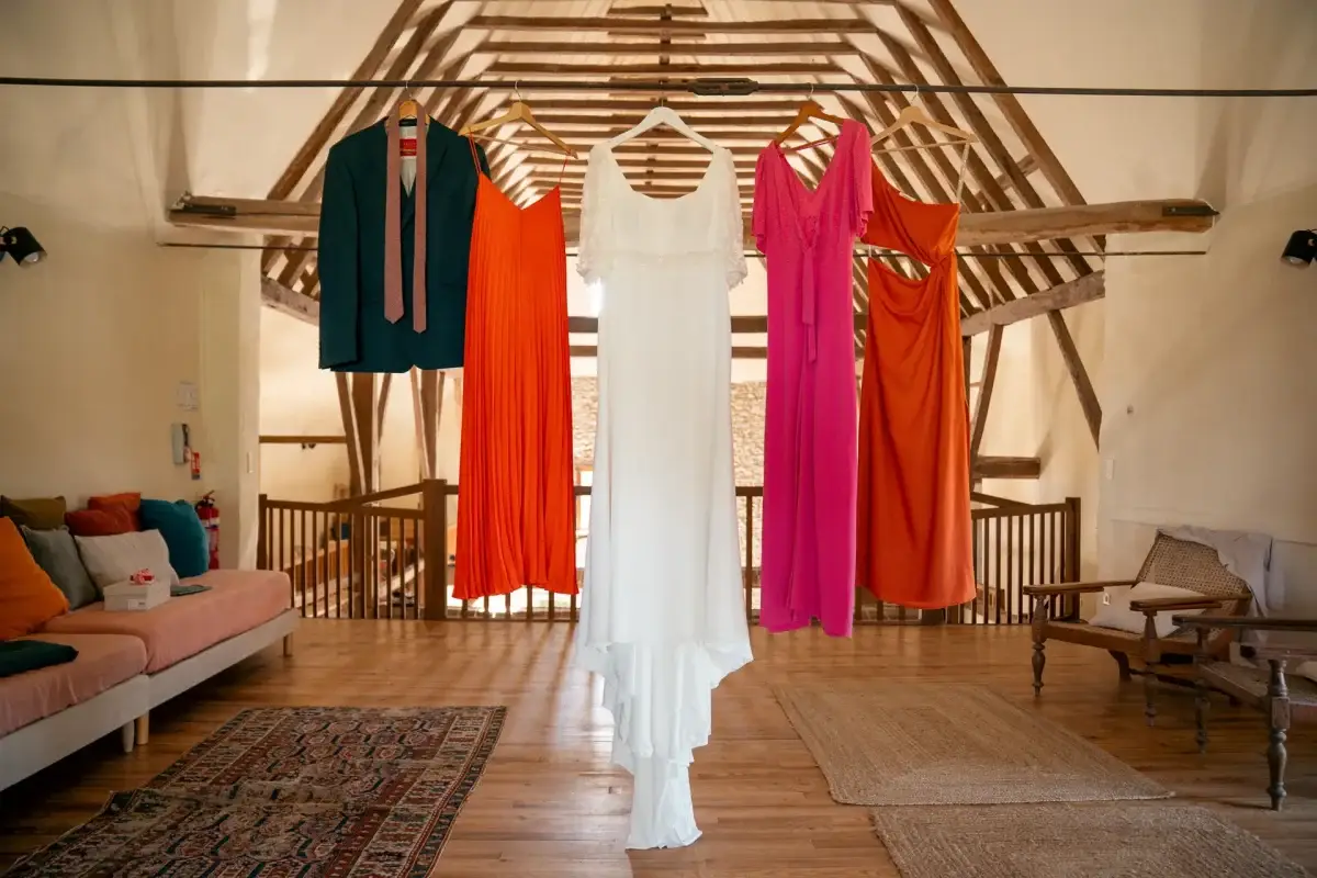 Les robes sur la mezzanine